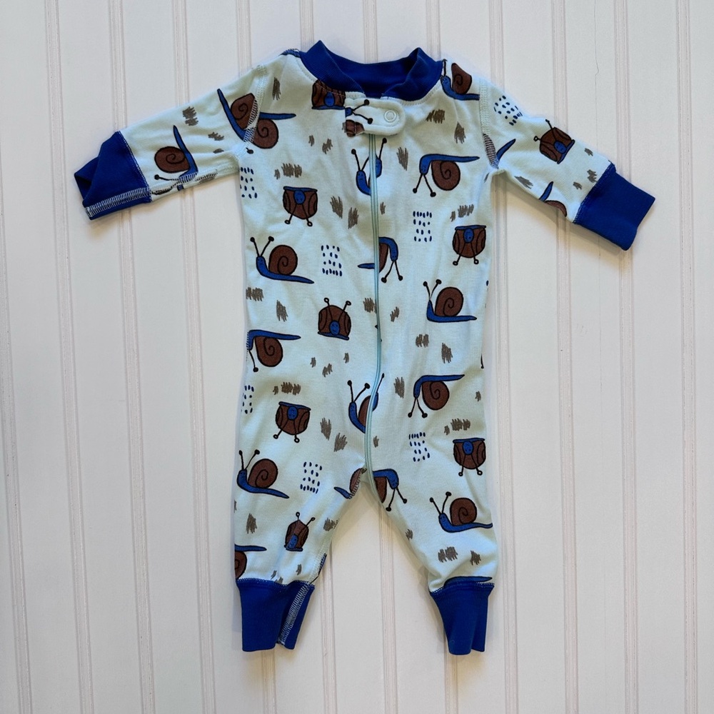 🐌 Hanna Andersson - Baby Sleep Zipper Romper in Snail 0-6months